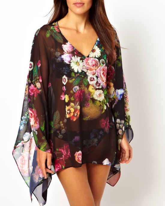 Tunic of chiffon for the beach