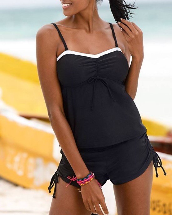 Swimsuits type boxers
