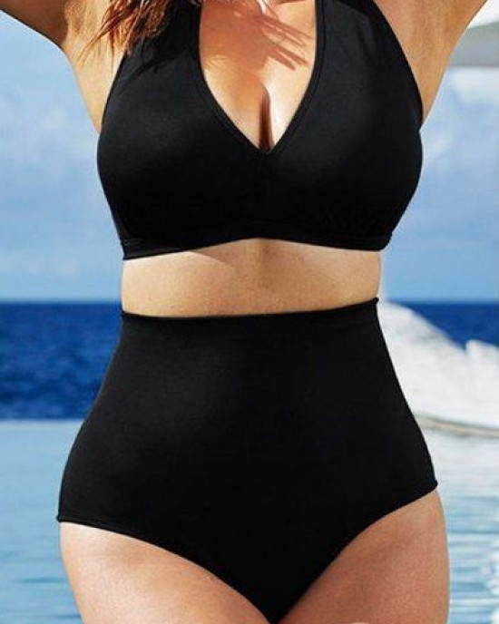 Swimsuit with deep bikini