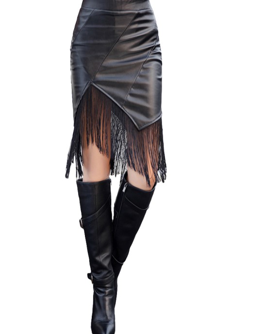 Extravagant skirt with fringes