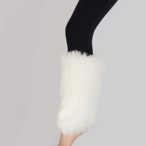 Fluffy white leggings