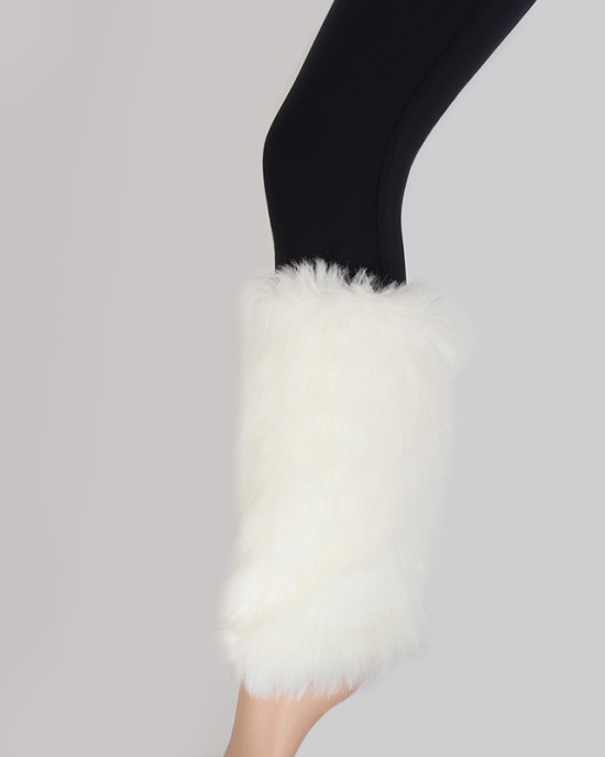 Bolyhos fehér leggings