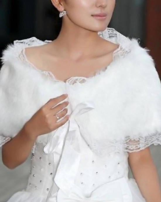 Bolero leather with lace finish