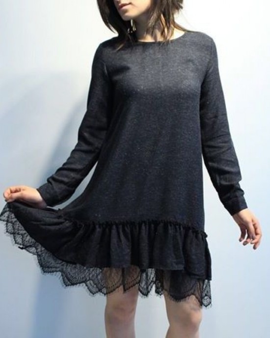 ruha gyapjú csipkével