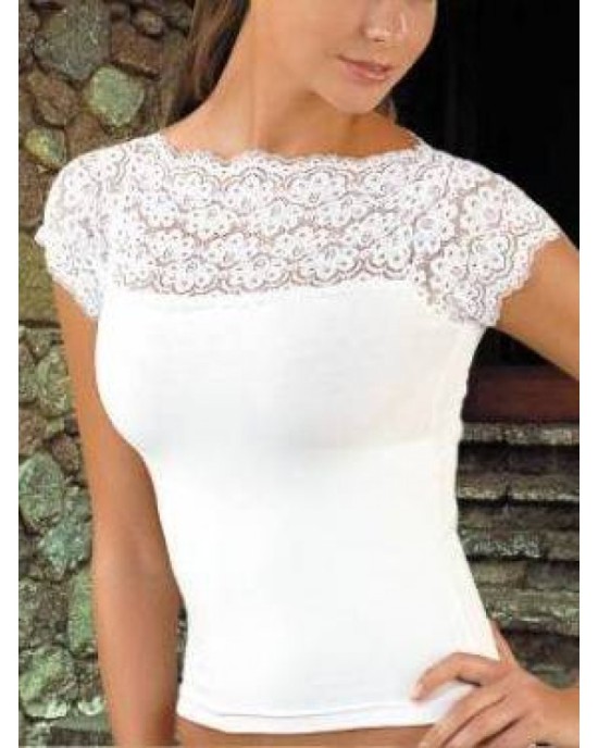 Blúz csipkés csipkével
