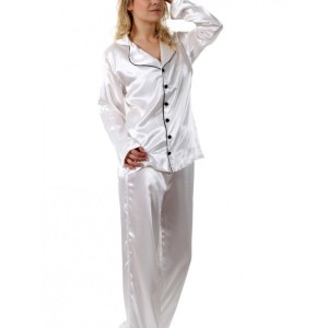 fehér szatén pizsama