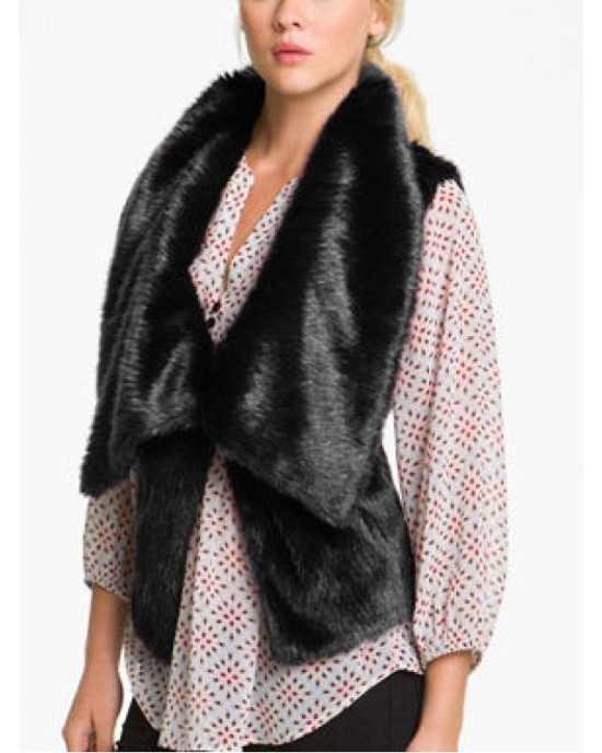 VEST WITH GREAT NECK