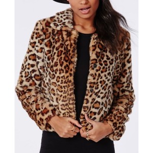 rövid szárnyú kabát