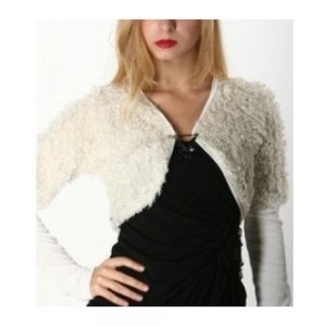 Little bolero with frizzy hair