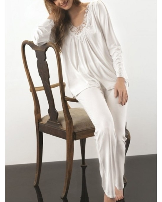 Szatén pizsama hosszú ujjal