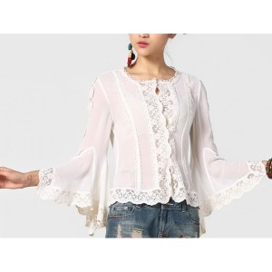 derék blúz csipkével