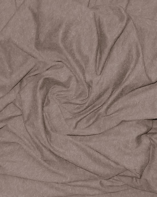 VILÁGOS BARNA GYAPJÚ RUSZT