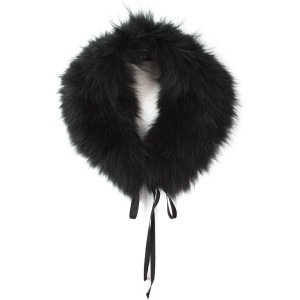 Collar with long hair