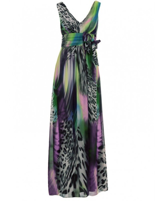 Interesting dress of chiffon with belt