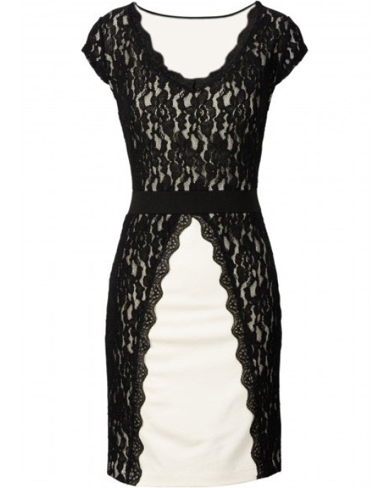 Impressive dress with lace