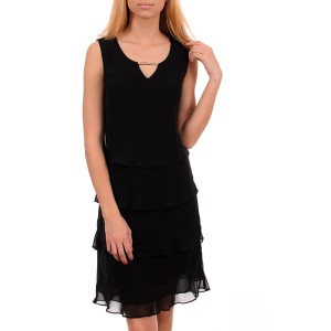 Elegáns ruha fodrokkal