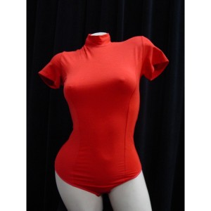 Red body with a half-collar