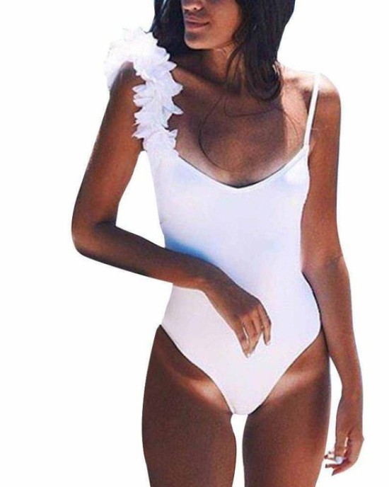 Seductive body with thin straps