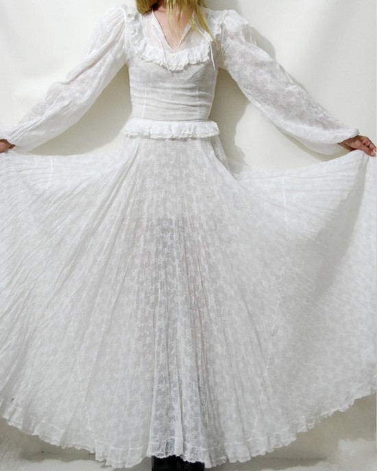 Lace wedding dress