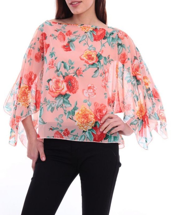 Blouse with an interesting sleeve