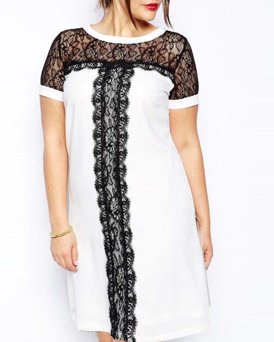 Elegant cotton dress with lace