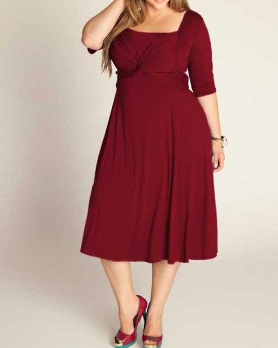 Classical dress for sumptuous ladies